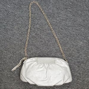 Chain shoulder bag